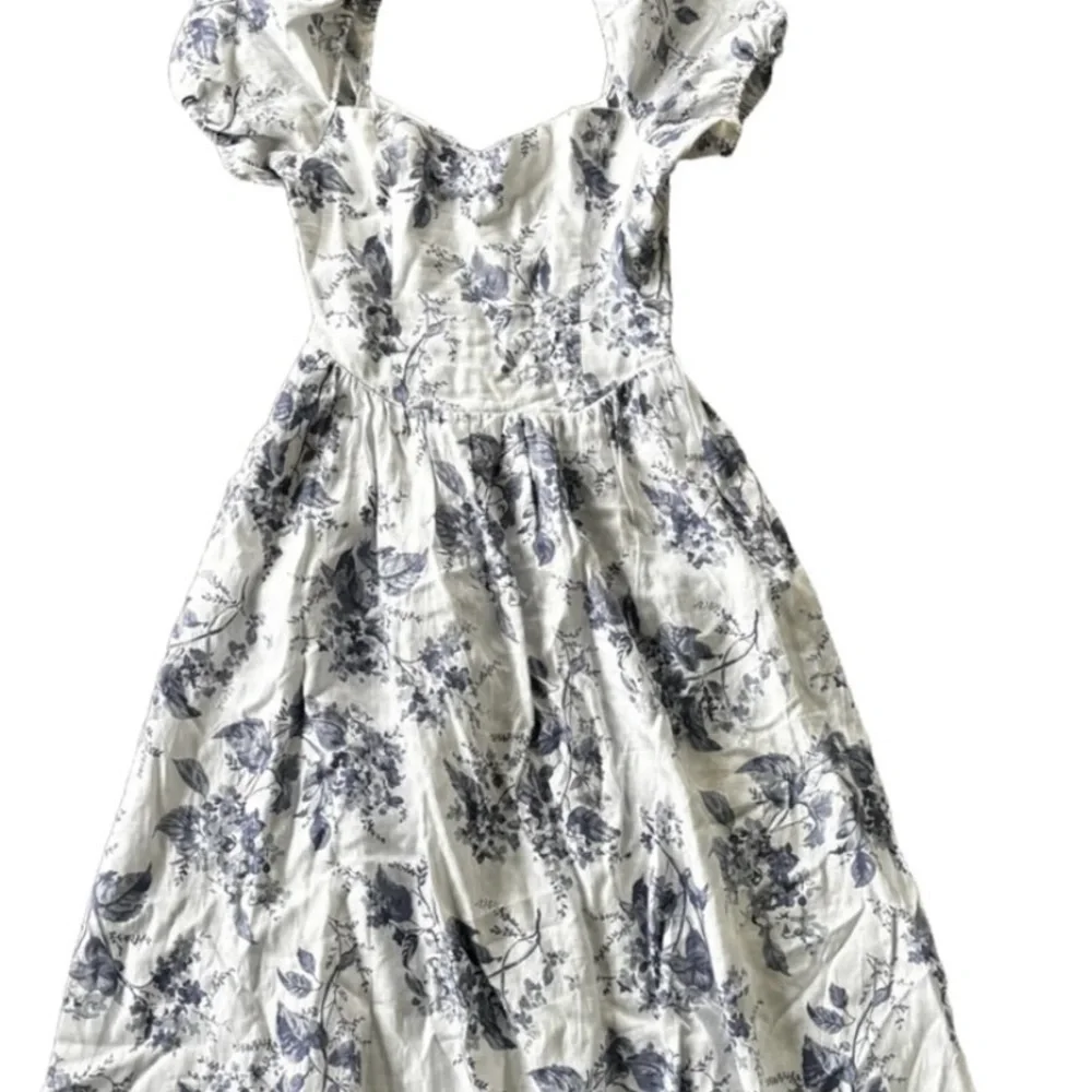 Reformation Davila Shirred Floral-Print Linen Midi Dress - Picture 4 of 4